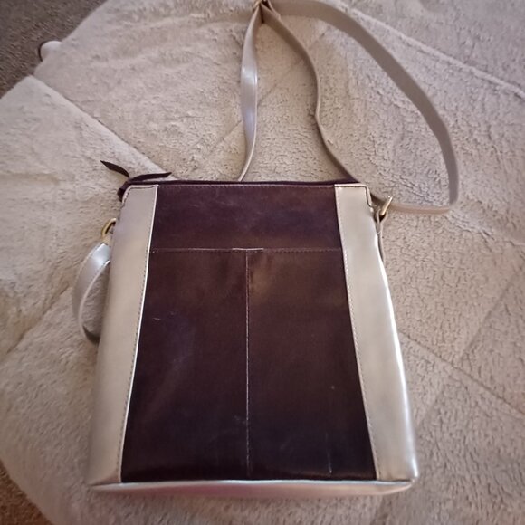 Three Fashion Shoulder Bags - Picture 4 of 13